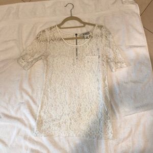 BB Dakota white lace top